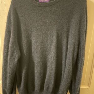 Alan fluster cashmere sweater, like new, never worn